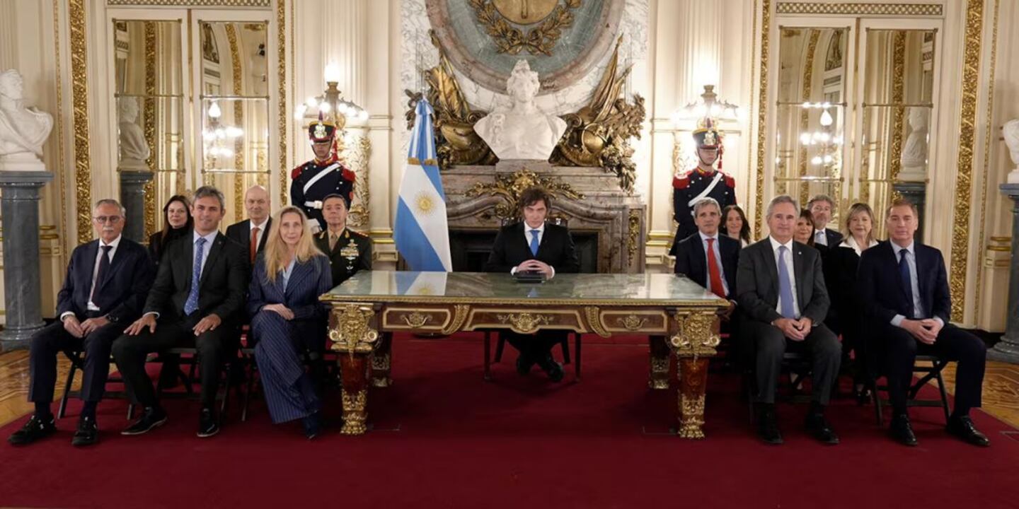 INICIAN PROCEDIMIENTOS SANCIONATORIOS CONTRA EMPRESAS VINCULADAS A LA EXTRACCIÓN ILEGAL DE HIDROCARBUROS EN ISLAS MALVINAS
