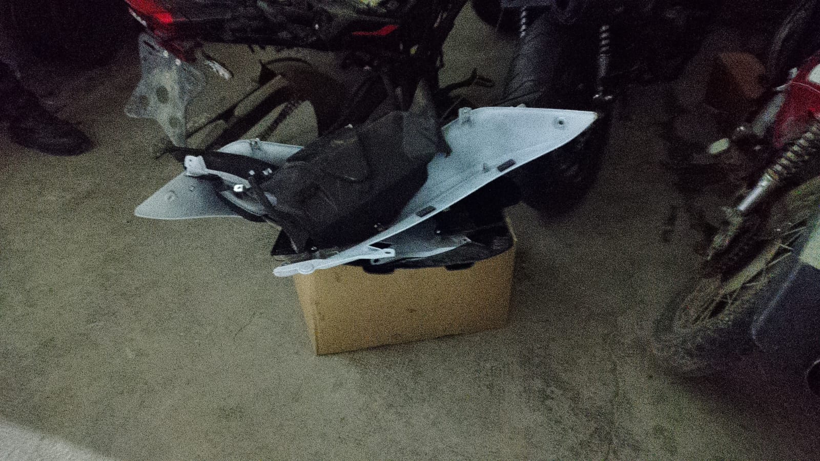 RECUPERARON PIEZAS DE MOTOS DE ALTA CILINDRADA TRAS UN ALLANAMIENTO EN ZONA SUR