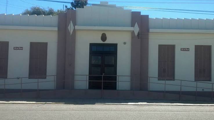 CELEBRAN UN NUEVO ANIVERSARIO DE LA EMBLEMÁTICA ESCUELA Y SU HISTÓRICO EDIFICIO CÉNTRICO