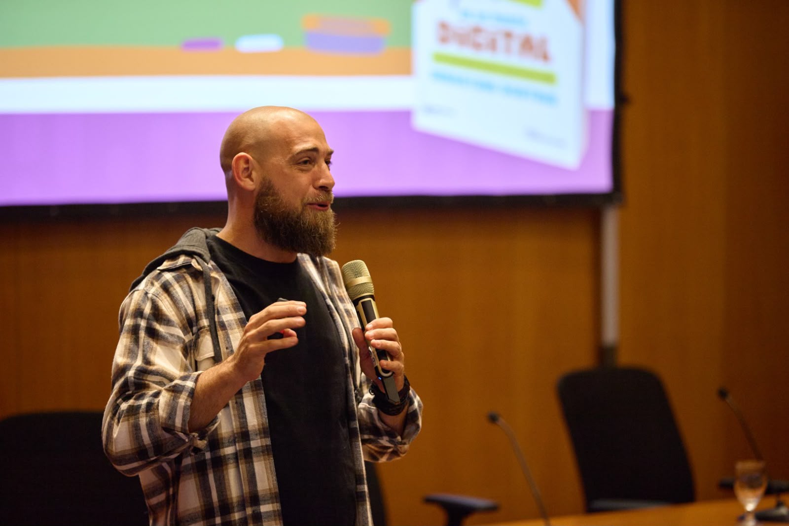CON EL EJE EN INTELIGENCIA ARTIFICIAL Y BIENESTAR DIGITAL SE REALIZA EL 4° CONGRESO DE EDUCACIÓN DIGITAL EN COMODORO